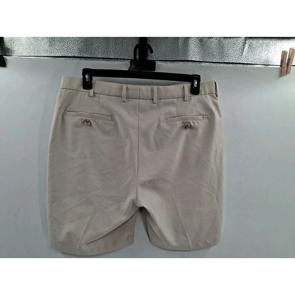 Peter Millar Mens Beige Golf Shorts Size 36